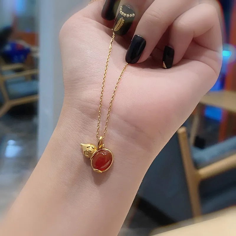 Ancient gold craft creative small gourd pendant Chinese classic inlaid natural red chalcedony necklace