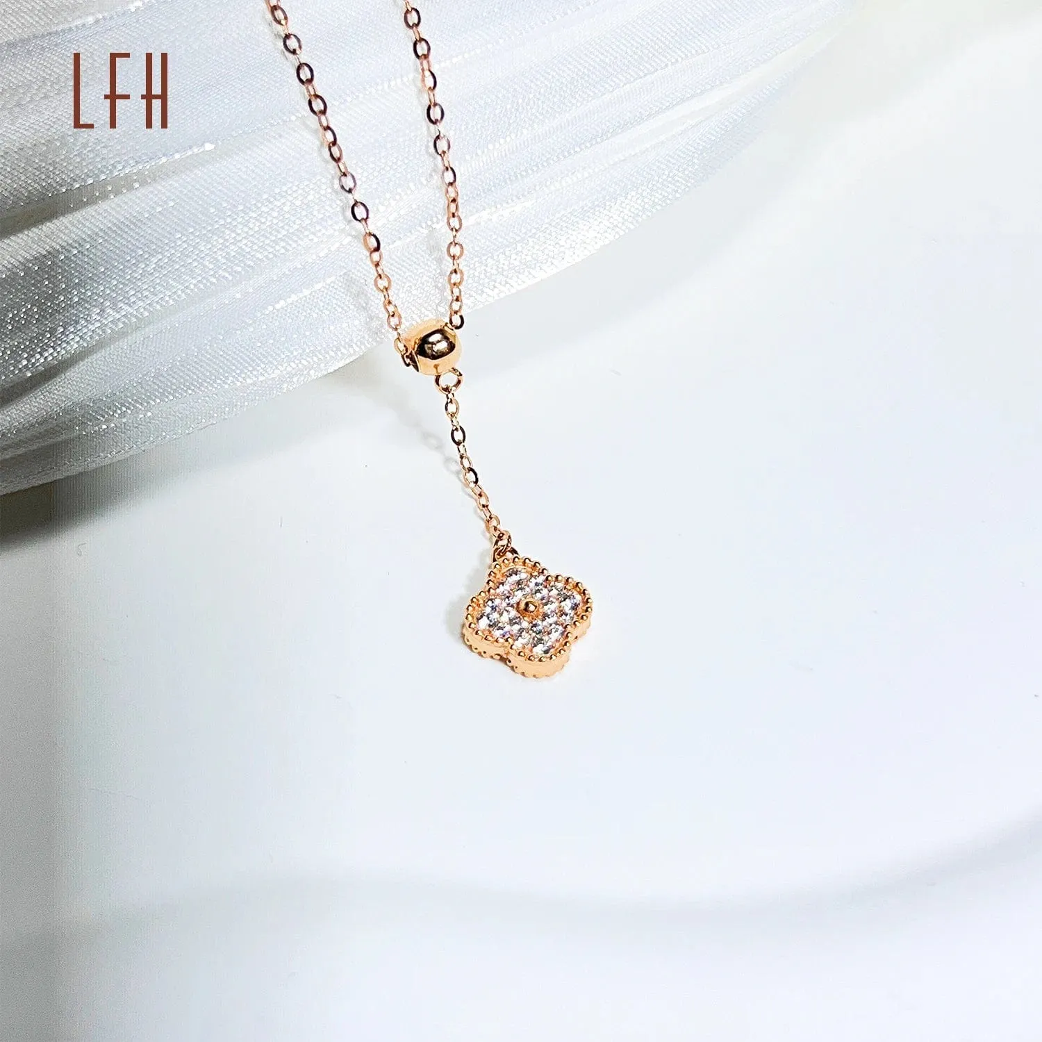 Bella Clover Necklace 18K Solid Gold