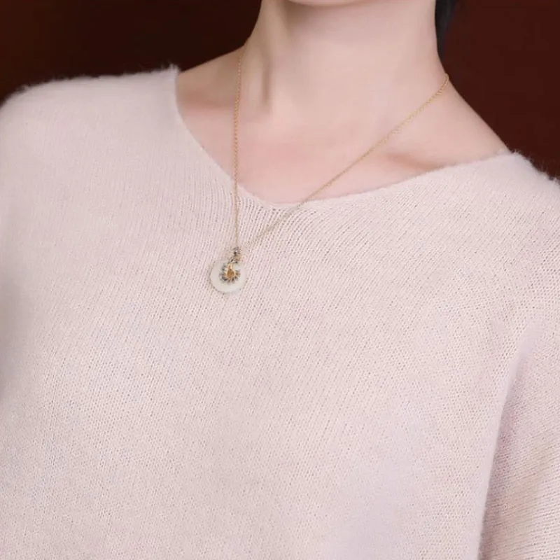 Classic Design Natural Hotan Jade Round Exquisite Necklace for women
