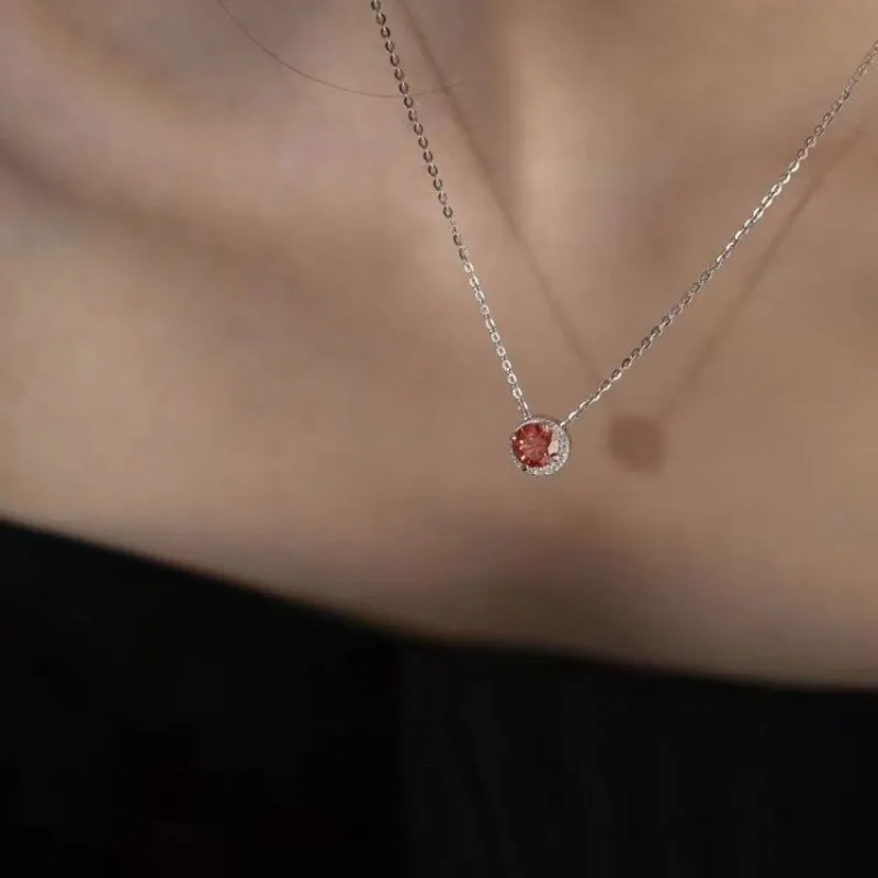 Classic silver inlaid exquisite and luxurious clavicle chain red crystal necklaces pendant