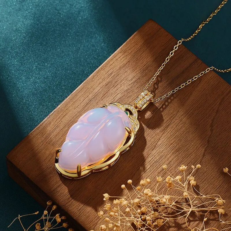Designer Original Natural Iced Chalcedony Leaf Pendant Exquisite Luxury Necklace