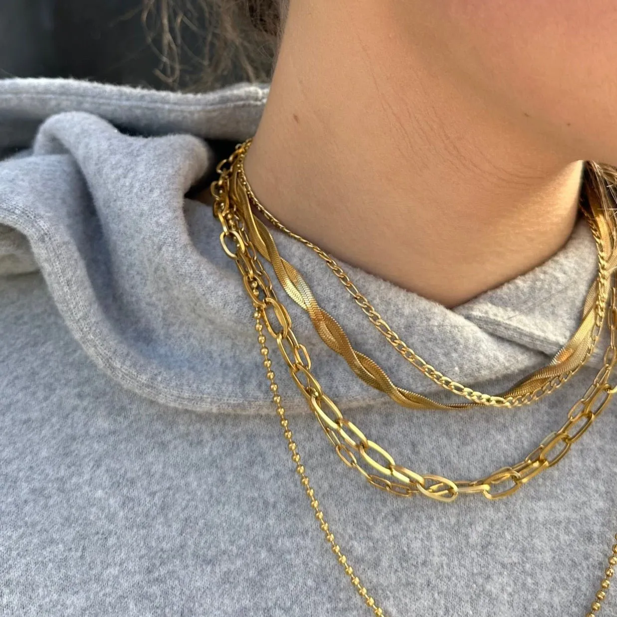 Drop Shot Necklace