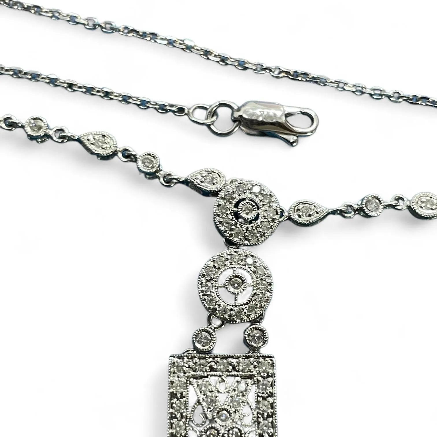 Exquisite 18K Gold Long Necklace with Diamonds