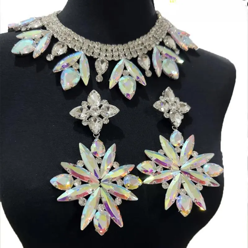 Exquisite Fuchsia color Rhinestones Necklace Earring Set