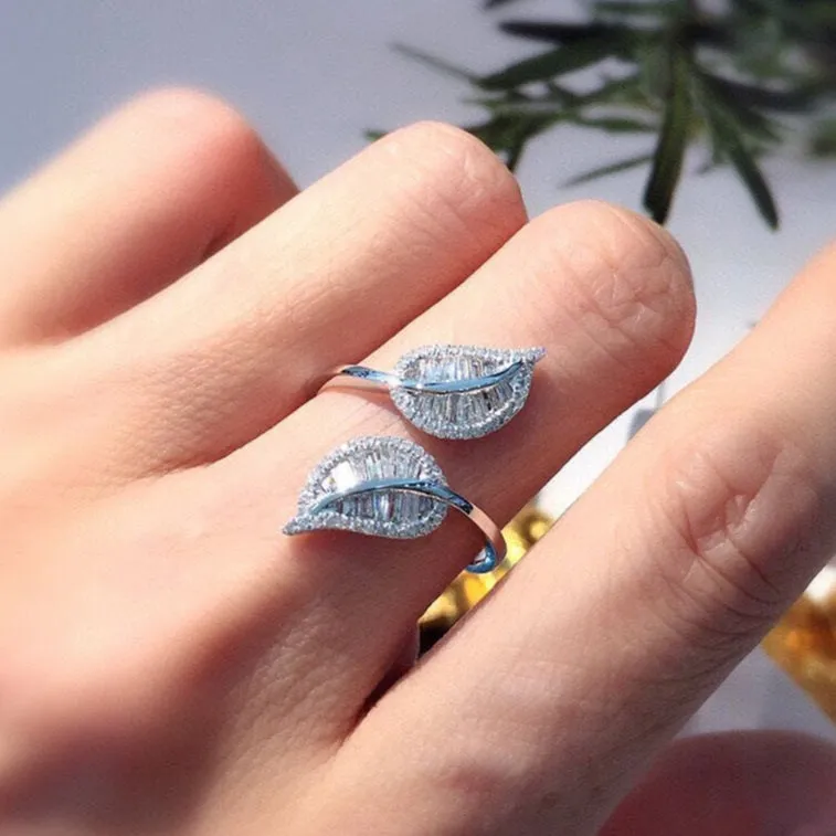Ivory Whisper Adjustable Ring 🍃✨