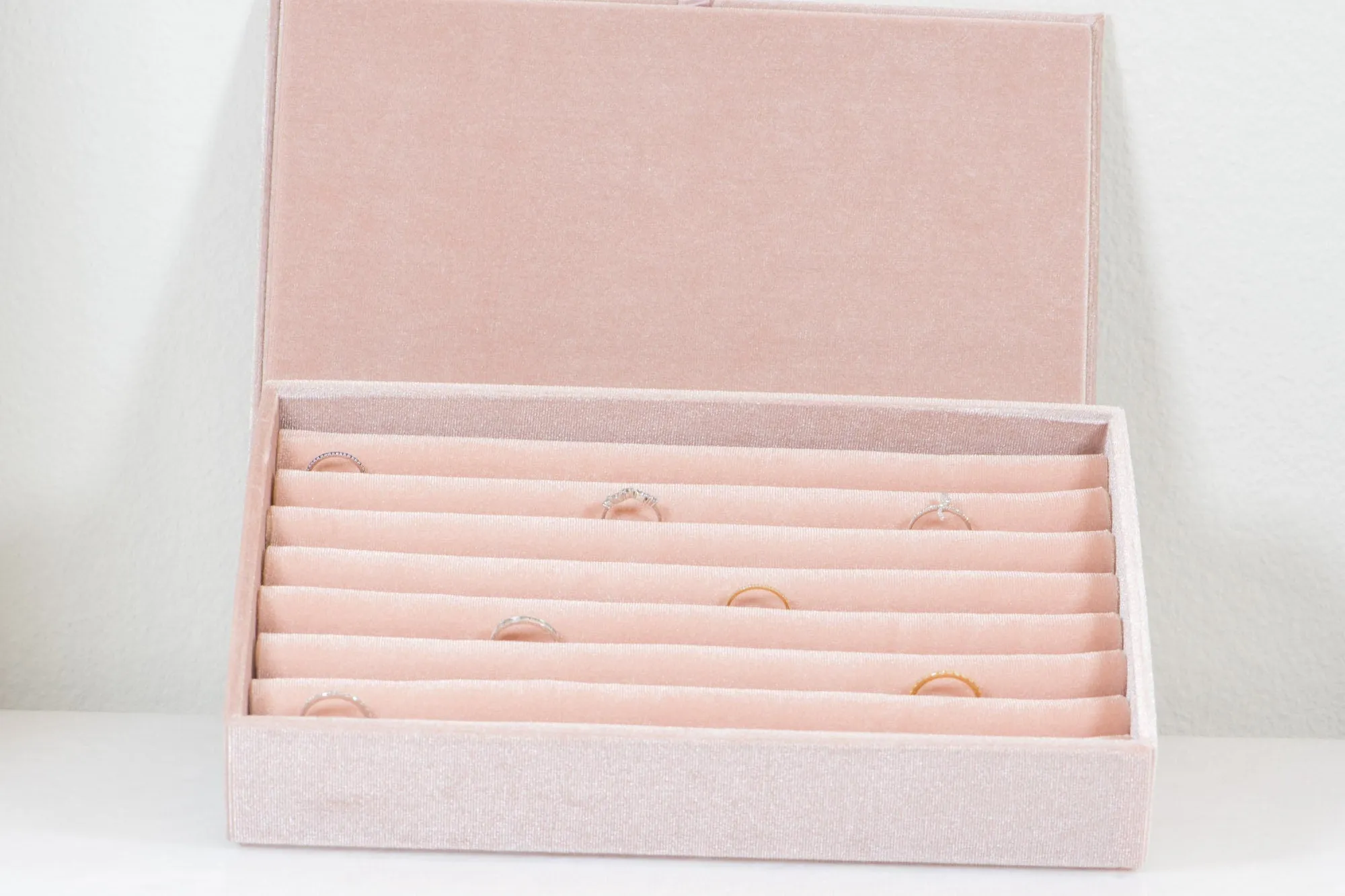Large Multi-Ring Luxurious Velvet Jewelry Ring Tray RB005