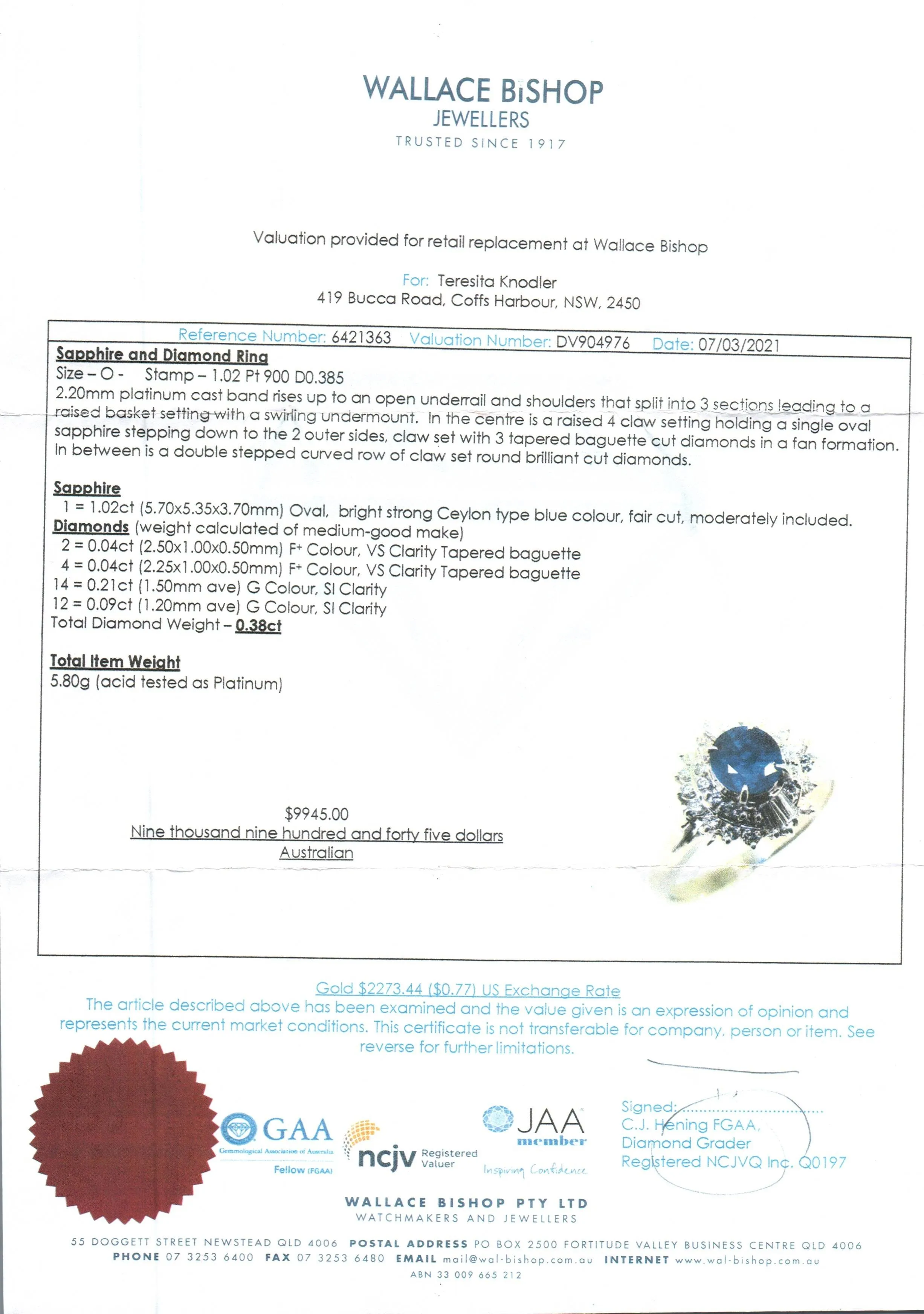 Luxurious Splendour: Platinum Diamond & Sapphire Ring - Elegance Redefined