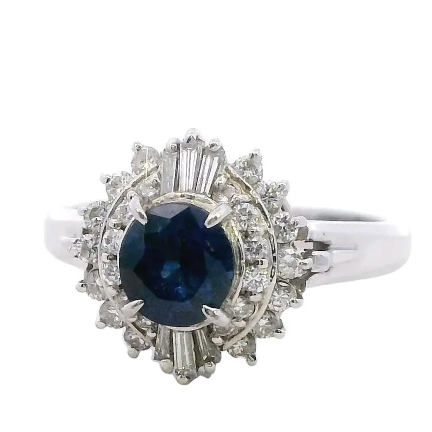 Luxurious Splendour: Platinum Diamond & Sapphire Ring - Elegance Redefined