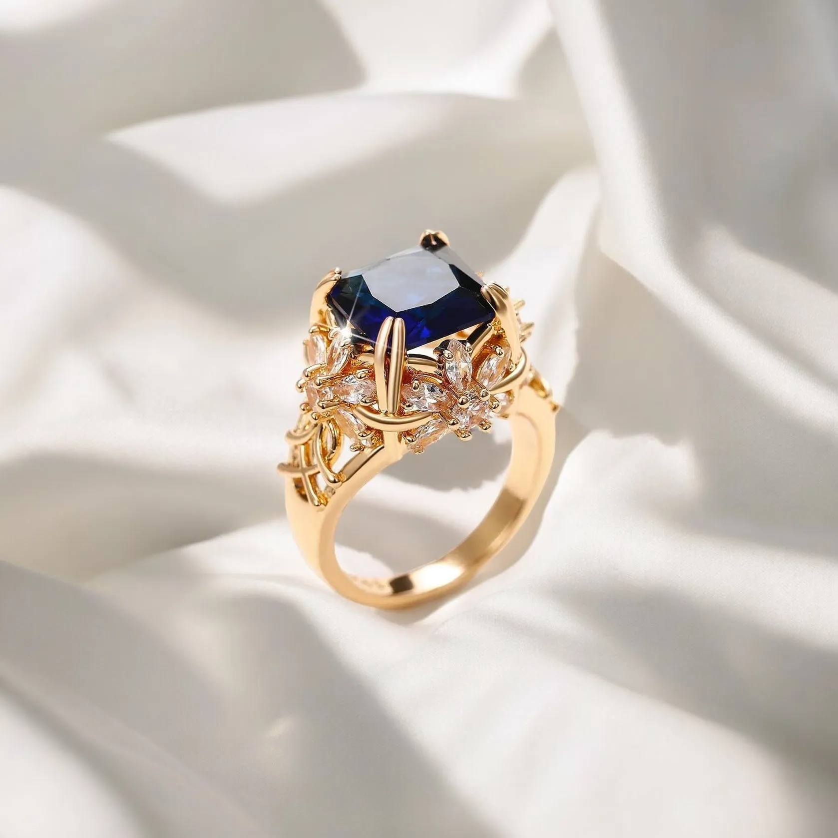 lvsenlin Aesthetic Flower Design Women Wedding Rings 4 Claws Blue Cubic Zirconia Ring