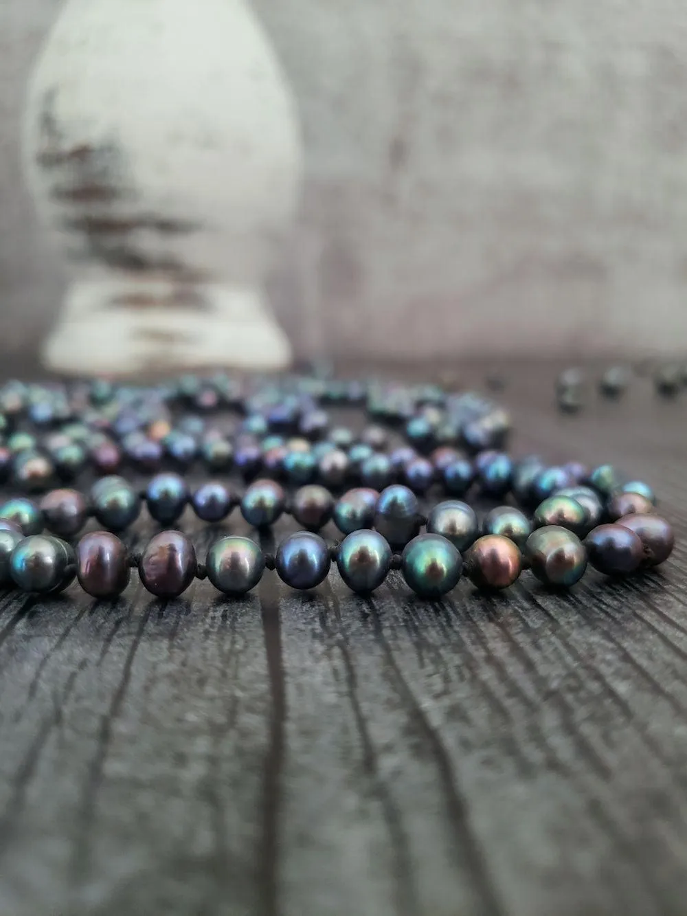 Peacock Pearl Necklace - Infinity Style - Rounds
