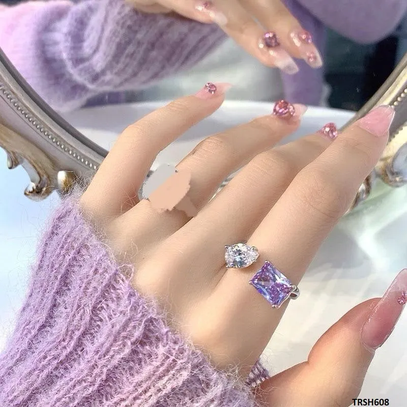 Pink Petal Adjustable Ring 🌷💕
