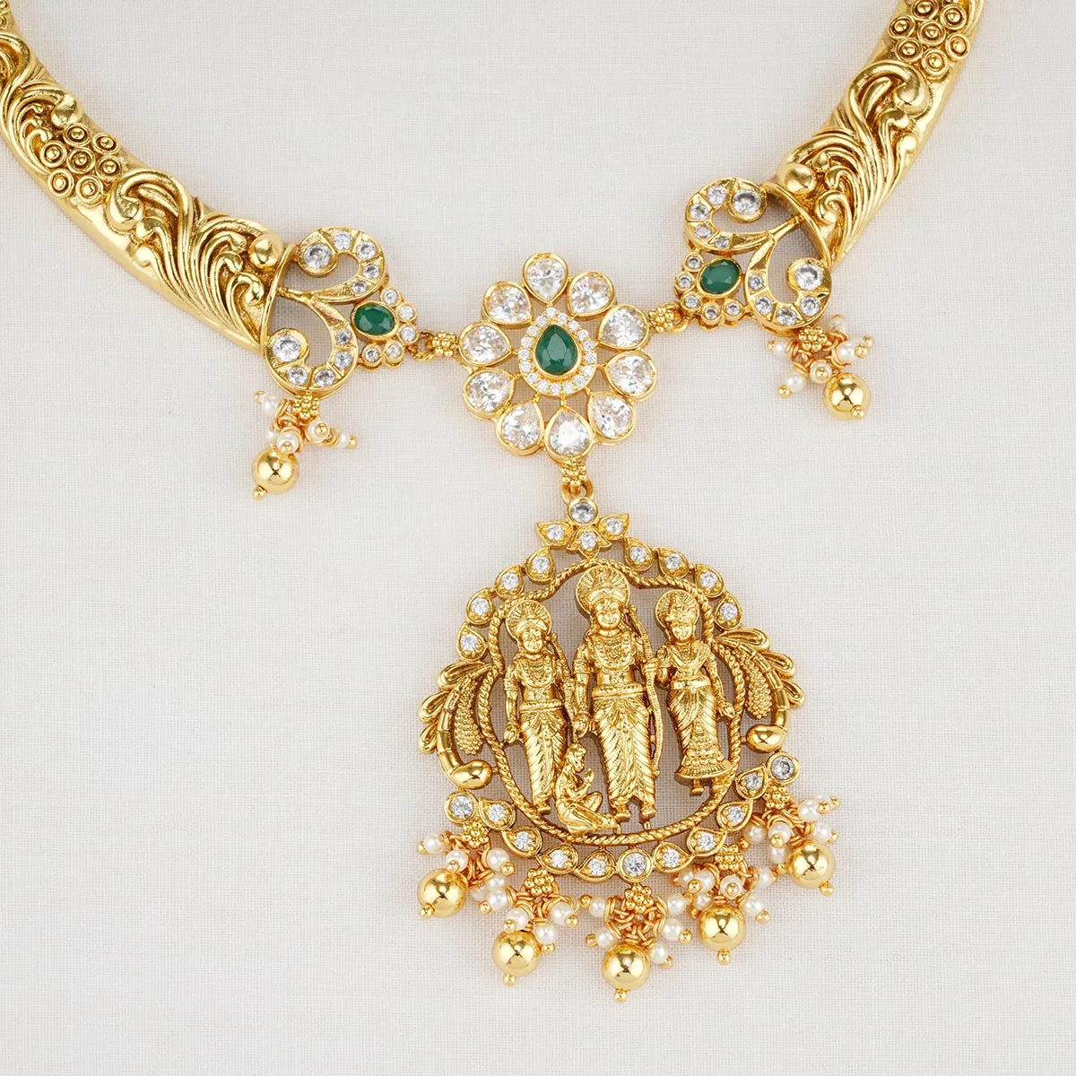 Sidhikha Short Necklace Set