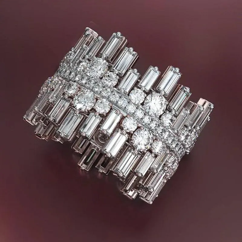 Timeless Luxurious Zircon Bejeweled Ring